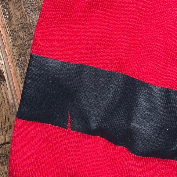 Santa suit onesie. Size 24 months. - Picture 3 of 4